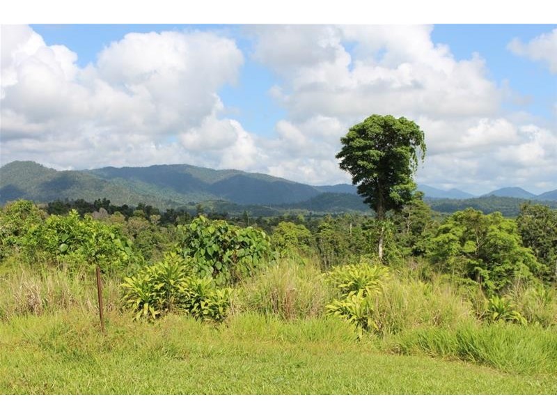 112 Hill Sixty Road, Jaffa QLD 4855