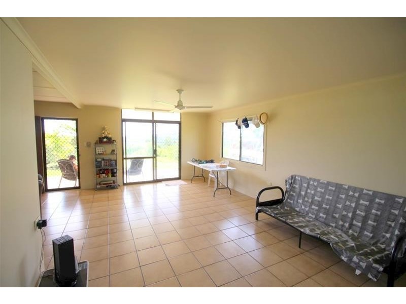 112 Hill Sixty Road, Jaffa QLD 4855