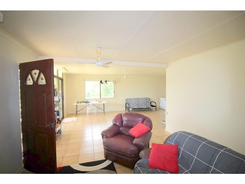 112 Hill Sixty Road, Jaffa QLD 4855