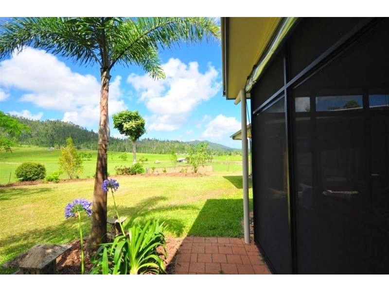 717 Old Tully Road, Djarawong QLD 4854