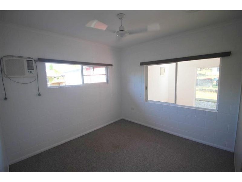 24 Bamber Street, Tully QLD 4854