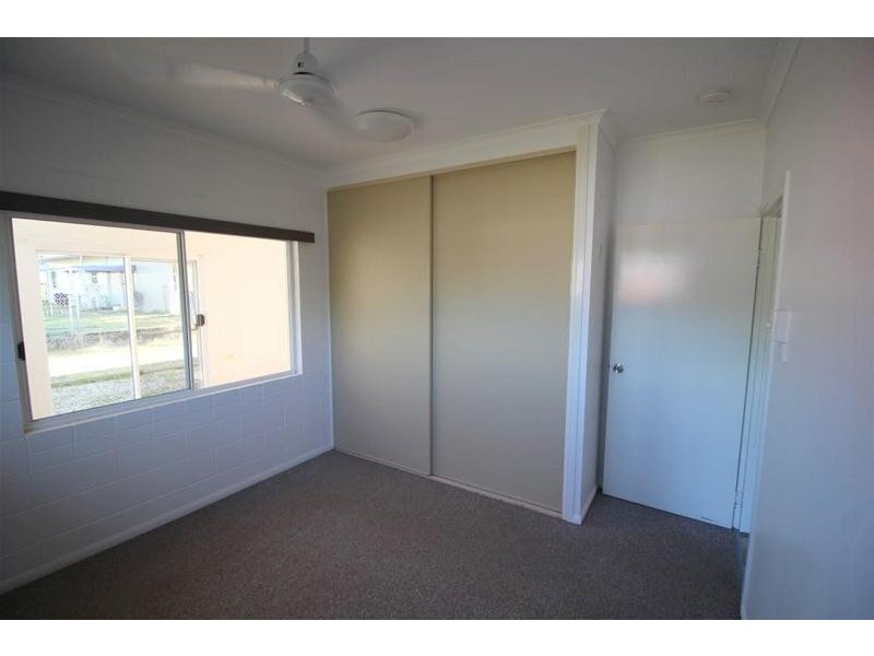 24 Bamber Street, Tully QLD 4854