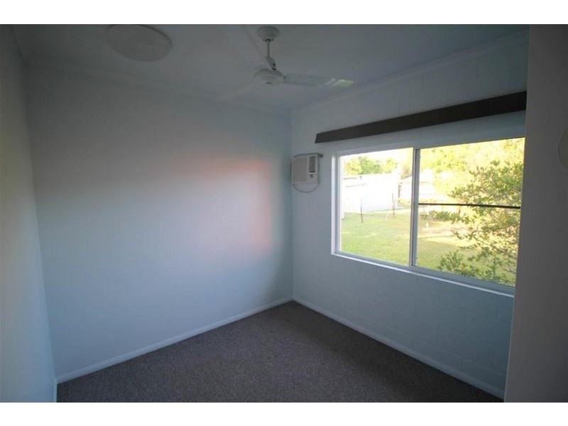 24 Bamber Street, Tully QLD 4854