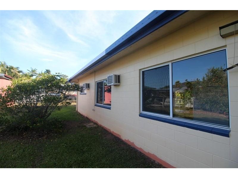 24 Bamber Street, Tully QLD 4854