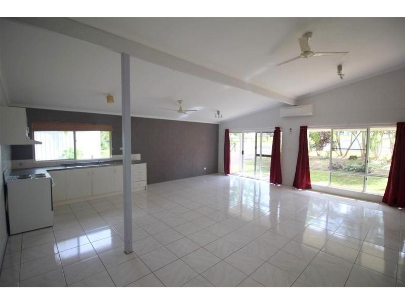 5 Derby Terrace, Mission Beach QLD 4852