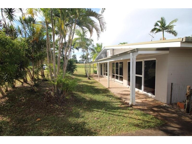 5 Derby Terrace, Mission Beach QLD 4852