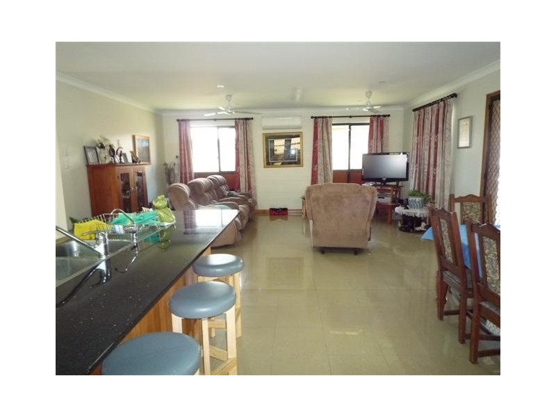 42 Conch Street, Mission Beach QLD 4852