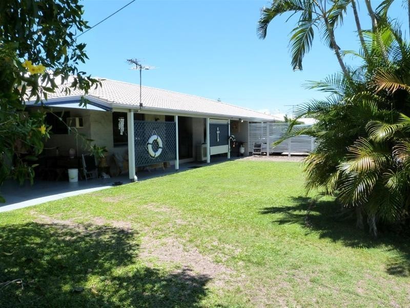 1/22 Holland Street, Wongaling Beach QLD 4852