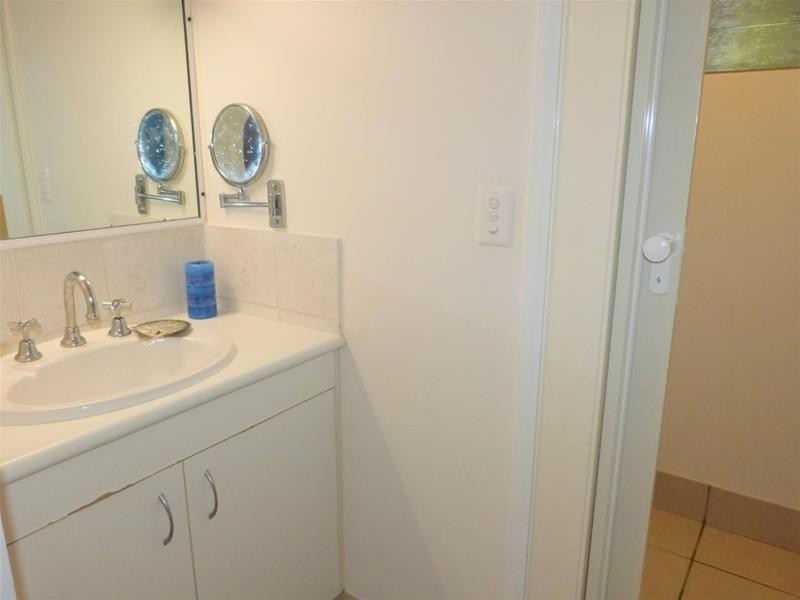 1/22 Holland Street, Wongaling Beach QLD 4852