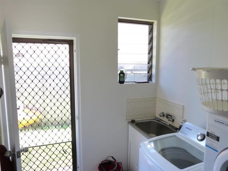 1/22 Holland Street, Wongaling Beach QLD 4852