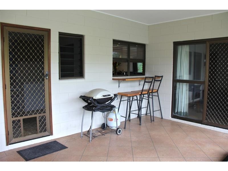 19 Casuarina Street, Tully Heads QLD 4854