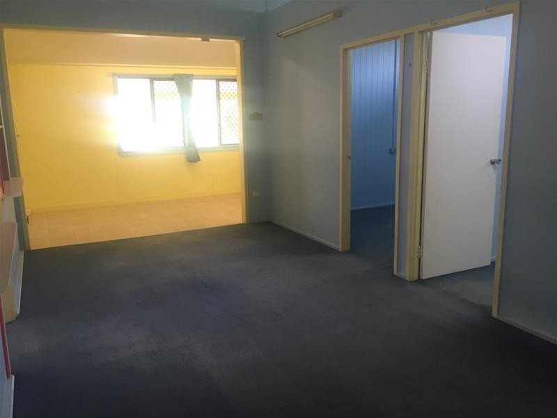 121 Taylor Street, Tully Heads QLD 4854