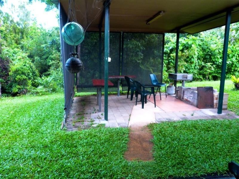 32 Bingil Bay Road, Bingil Bay QLD 4852