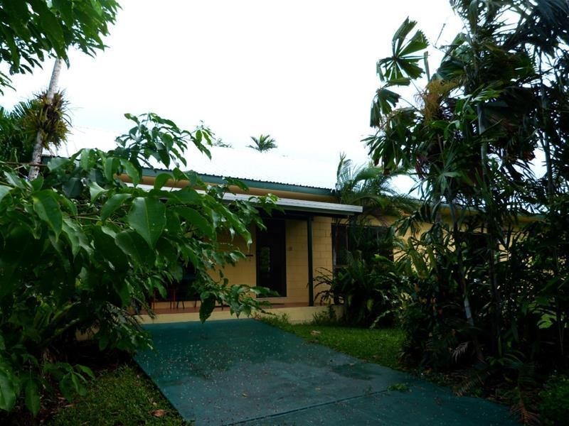 32 Bingil Bay Road, Bingil Bay QLD 4852