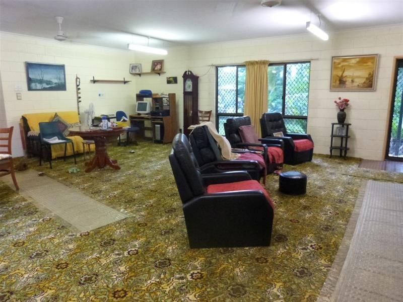 32 Bingil Bay Road, Bingil Bay QLD 4852