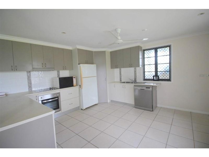 3 Rebecca Jane Parade, Kurrimine Beach QLD 4871