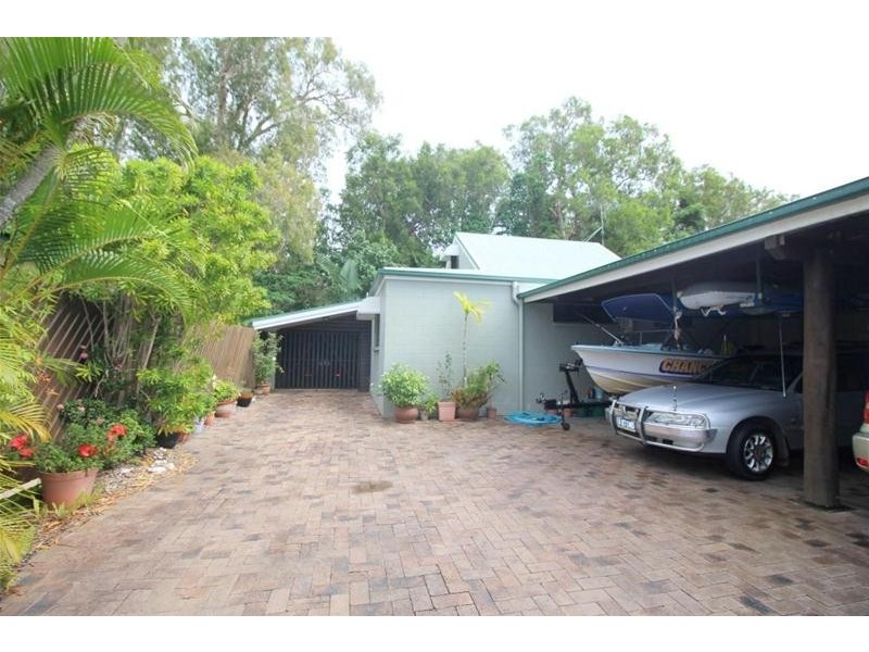 35 Reid Road, Wongaling Beach QLD 4852