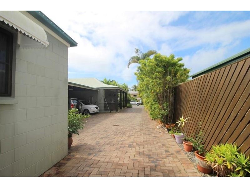 35 Reid Road, Wongaling Beach QLD 4852