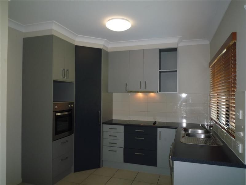 10 Spinnaker Street, South Mission Beach QLD 4852