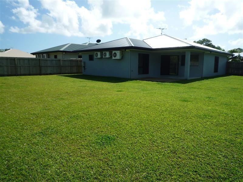 10 Spinnaker Street, South Mission Beach QLD 4852