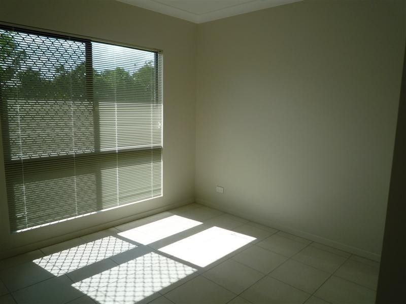 10 Spinnaker Street, South Mission Beach QLD 4852