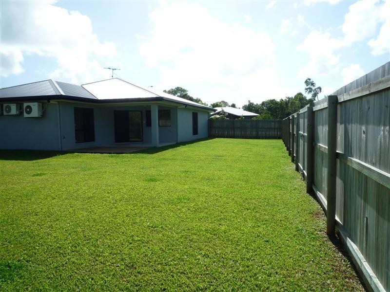 10 Spinnaker Street, South Mission Beach QLD 4852