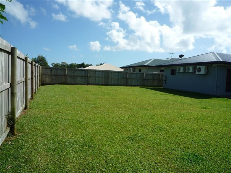 10 Spinnaker Street, South Mission Beach QLD 4852