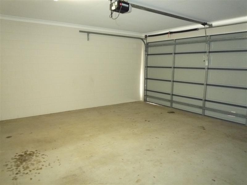 10 Spinnaker Street, South Mission Beach QLD 4852