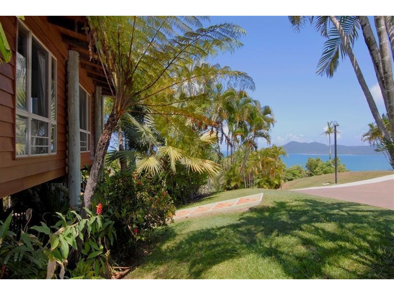 16/23 The Boulevard, South Mission Beach QLD 4852