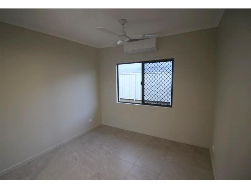 2 Graham Street, Tully QLD 4854