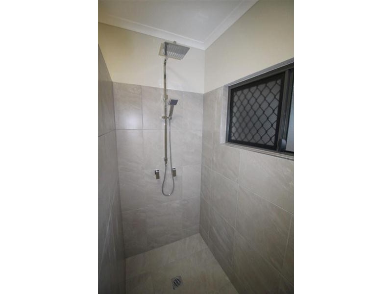 2 Graham Street, Tully QLD 4854