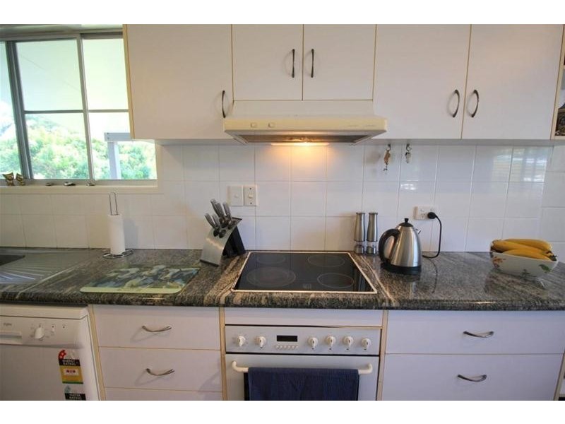 7 Webb Court, Bingil Bay QLD 4852