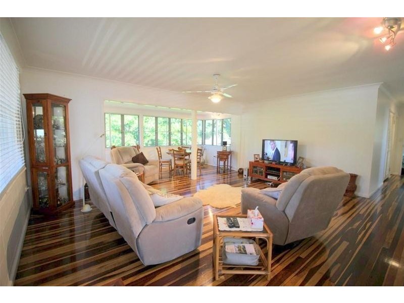 7 Webb Court, Bingil Bay QLD 4852