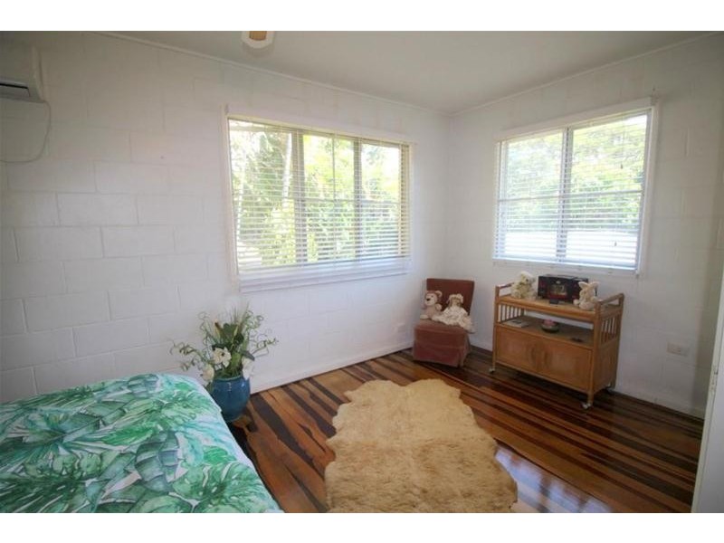 7 Webb Court, Bingil Bay QLD 4852