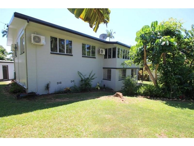 7 Webb Court, Bingil Bay QLD 4852