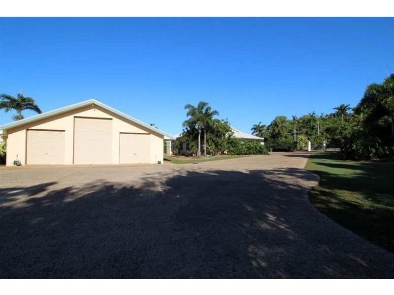 28 Pioneer Street, Bingil Bay QLD 4852