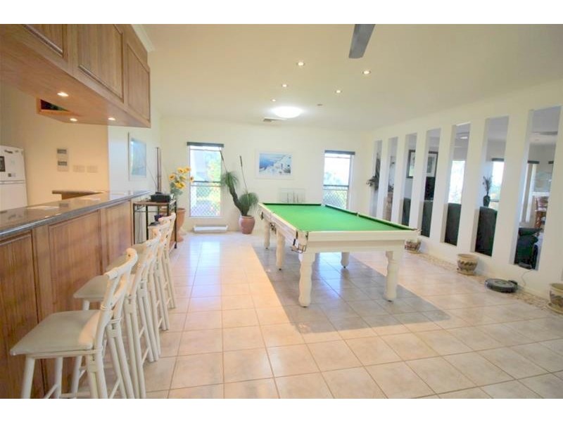 28 Pioneer Street, Bingil Bay QLD 4852