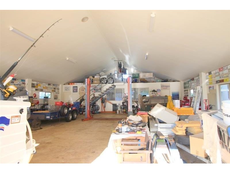 28 Pioneer Street, Bingil Bay QLD 4852