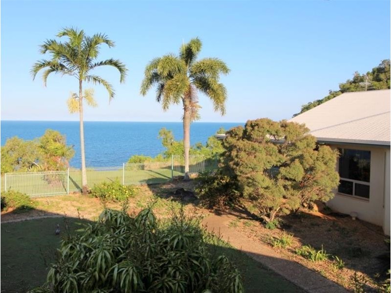 28 Pioneer Street, Bingil Bay QLD 4852