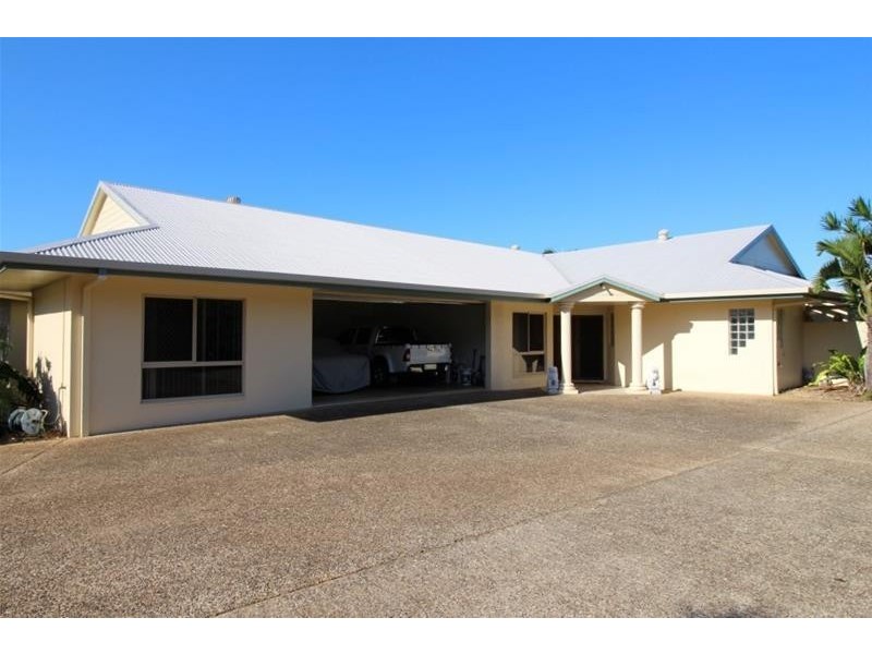 28 Pioneer Street, Bingil Bay QLD 4852