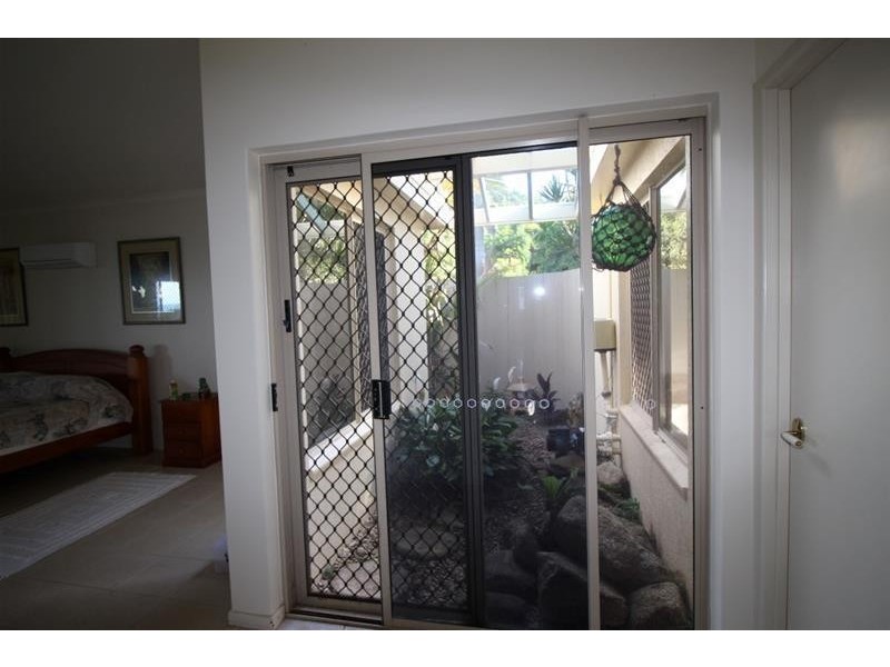 28 Pioneer Street, Bingil Bay QLD 4852