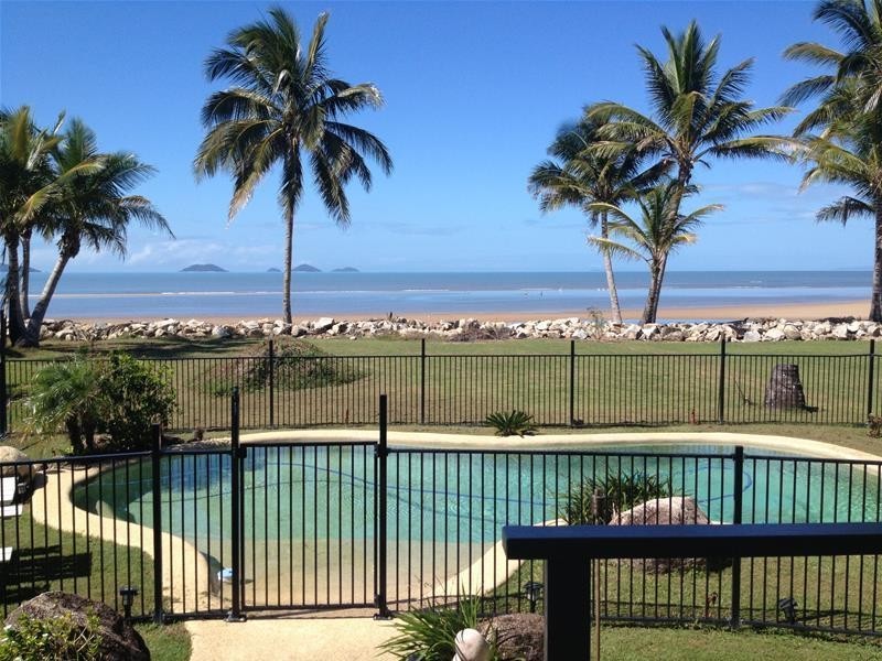 28 Taylor Street, Tully Heads QLD 4854