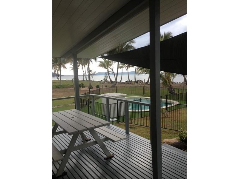 28 Taylor Street, Tully Heads QLD 4854