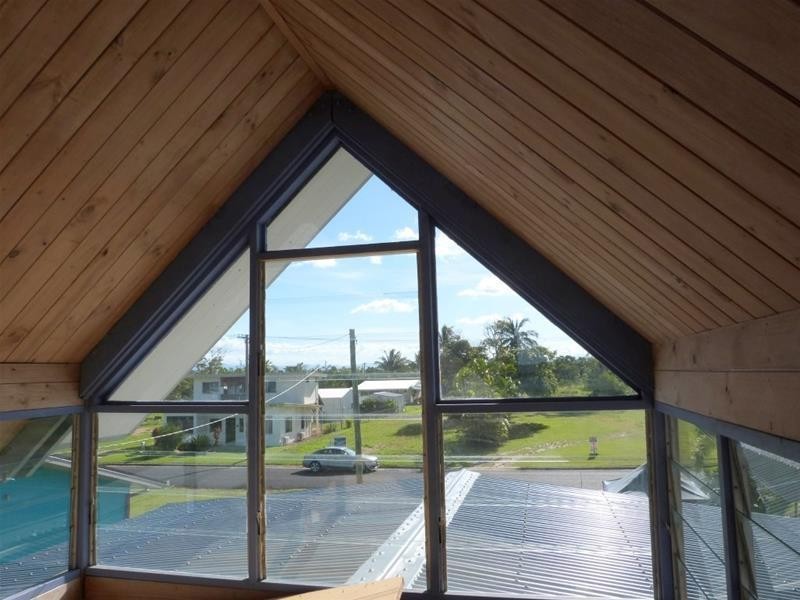 28 Taylor Street, Tully Heads QLD 4854