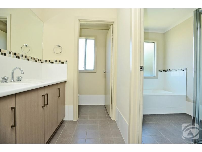 78 Whinnerah Avenue, Aldinga Beach SA 5173