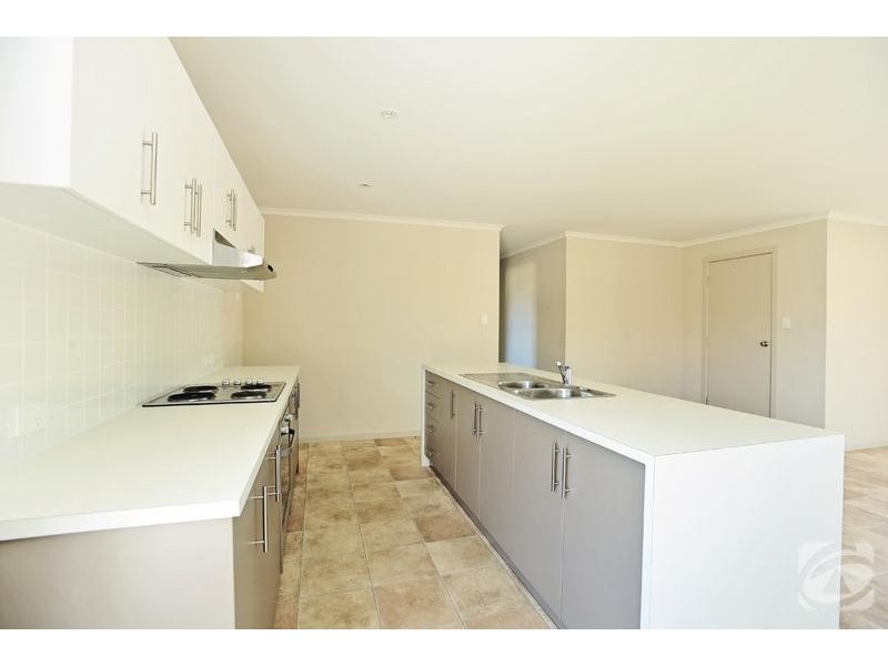 78 Whinnerah Avenue, Aldinga Beach SA 5173