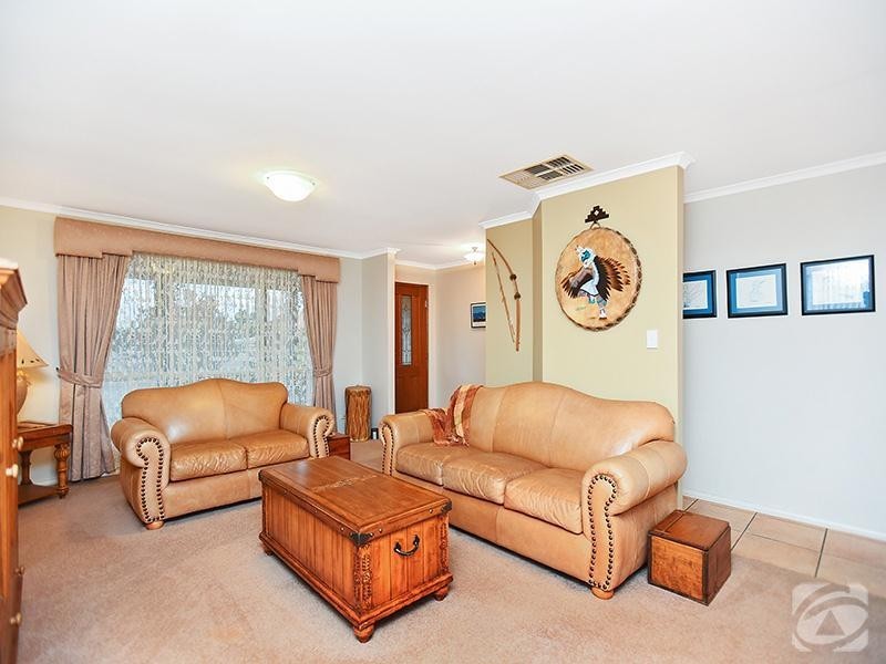 27 Kernick Avenue, Willunga SA 5172