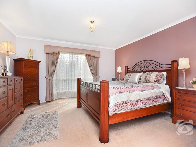 27 Kernick Avenue, Willunga SA 5172