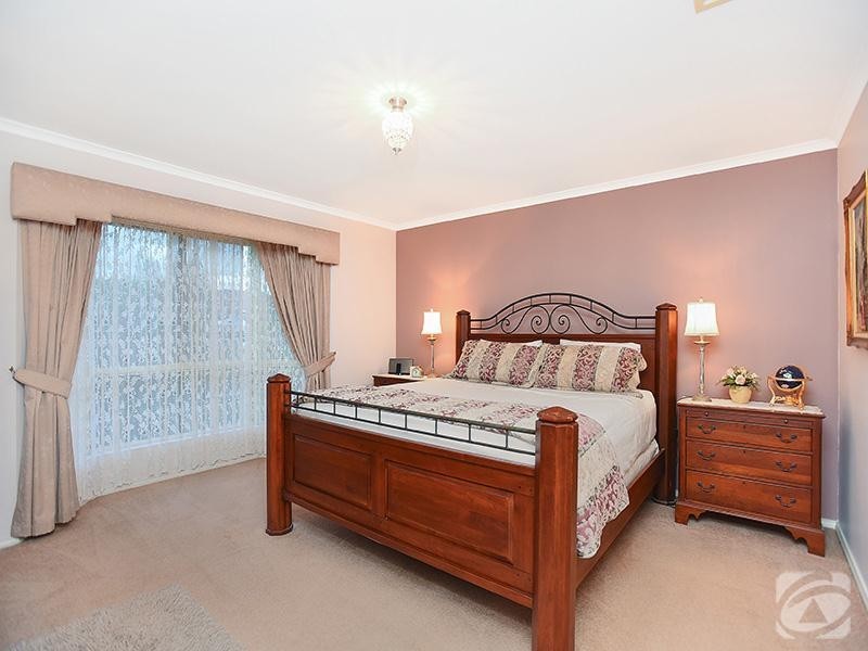 27 Kernick Avenue, Willunga SA 5172