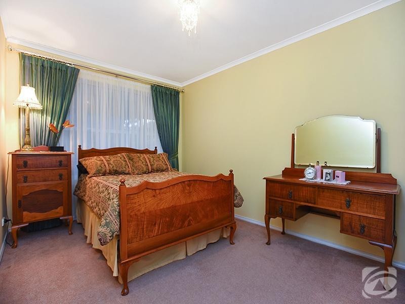 27 Kernick Avenue, Willunga SA 5172